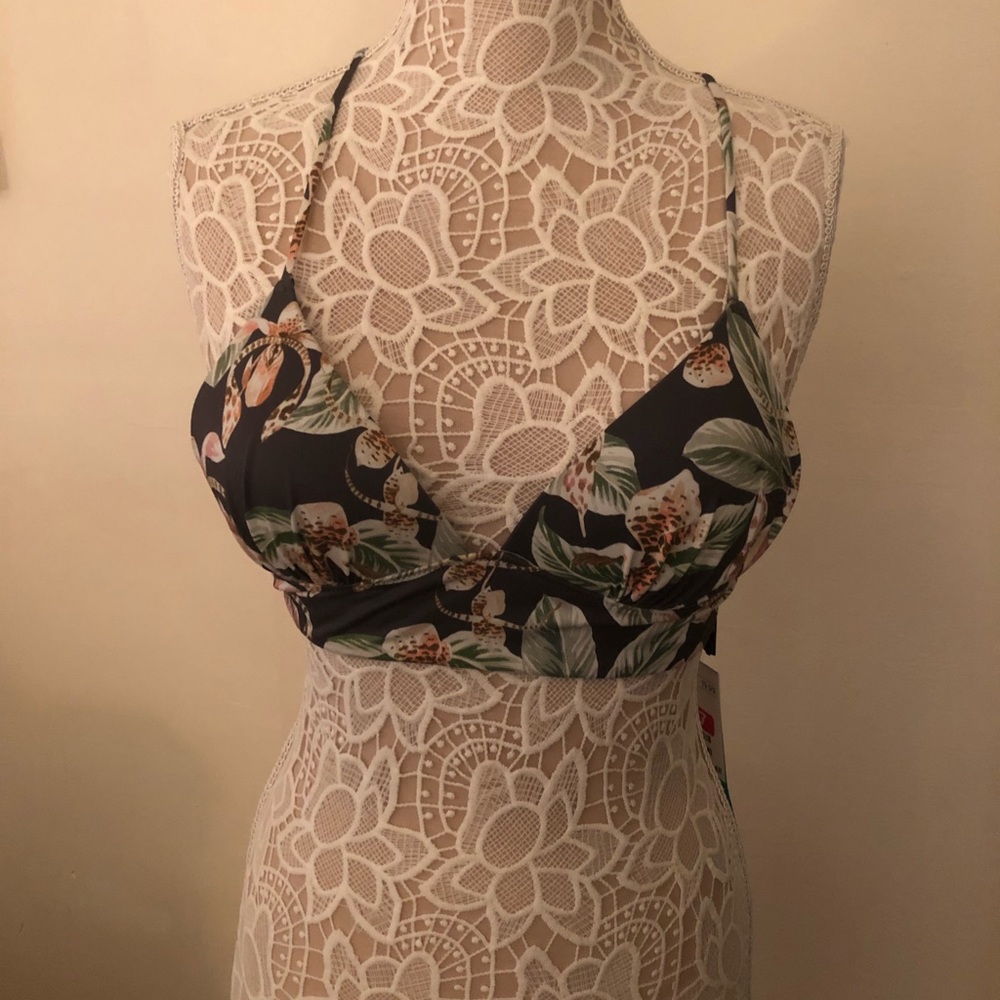 Brand new with tags Green tropical print bikini